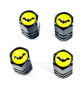 Set von 4 schwarzen eloxierten Aluminiumventil-Stemkappen mit Bat-Logo auf gelbem Hintergrund