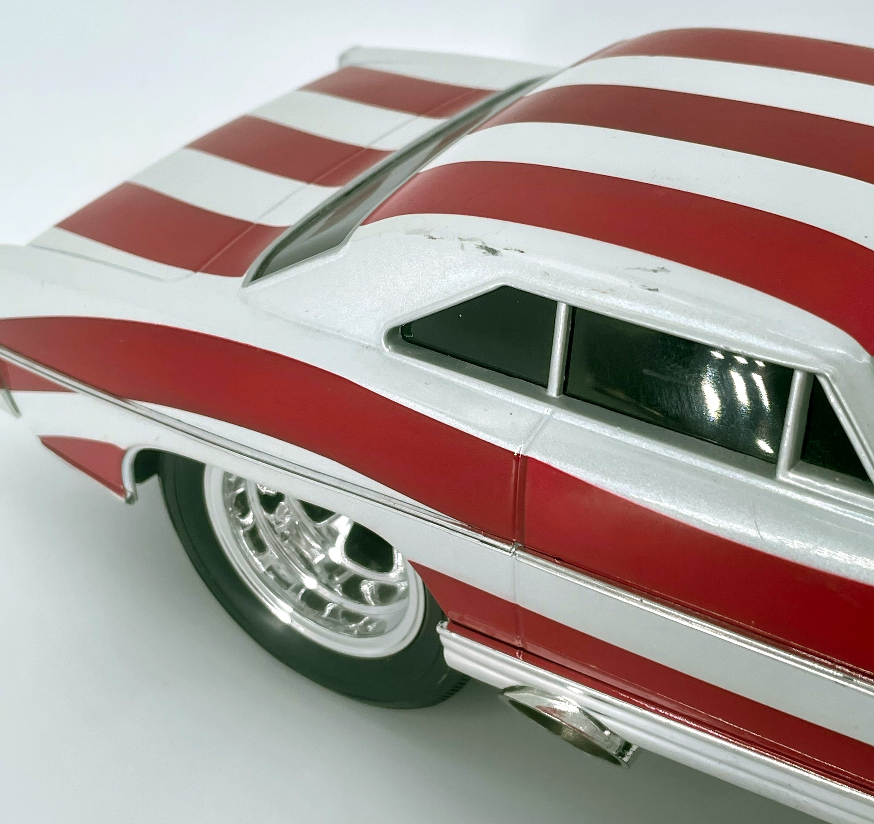 1966 Chevy Nova Muscle Machines Stars & Stripes 1:18 Maßstab Diecast Car - Sammlerstück