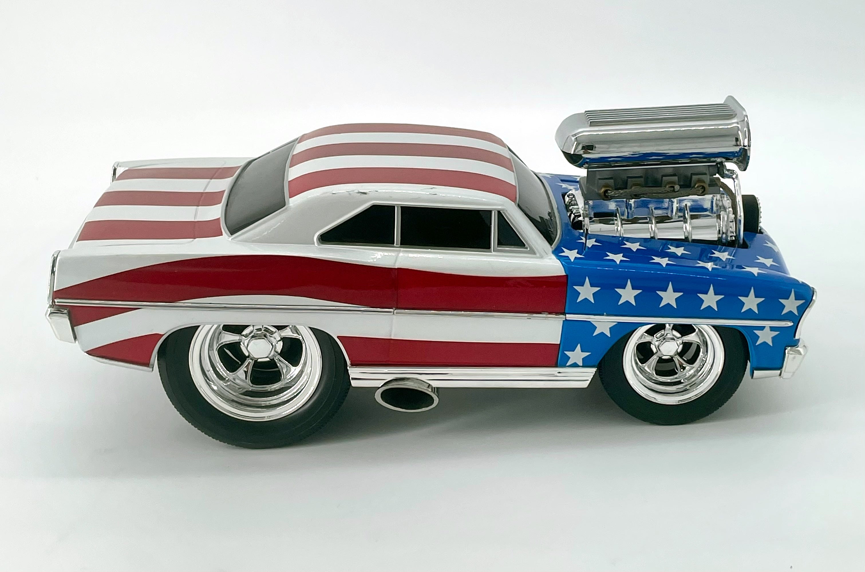 1966 Chevy Nova Muscle Machines Stars & Stripes 1:18 Maßstab Diecast Car - Sammlerstück