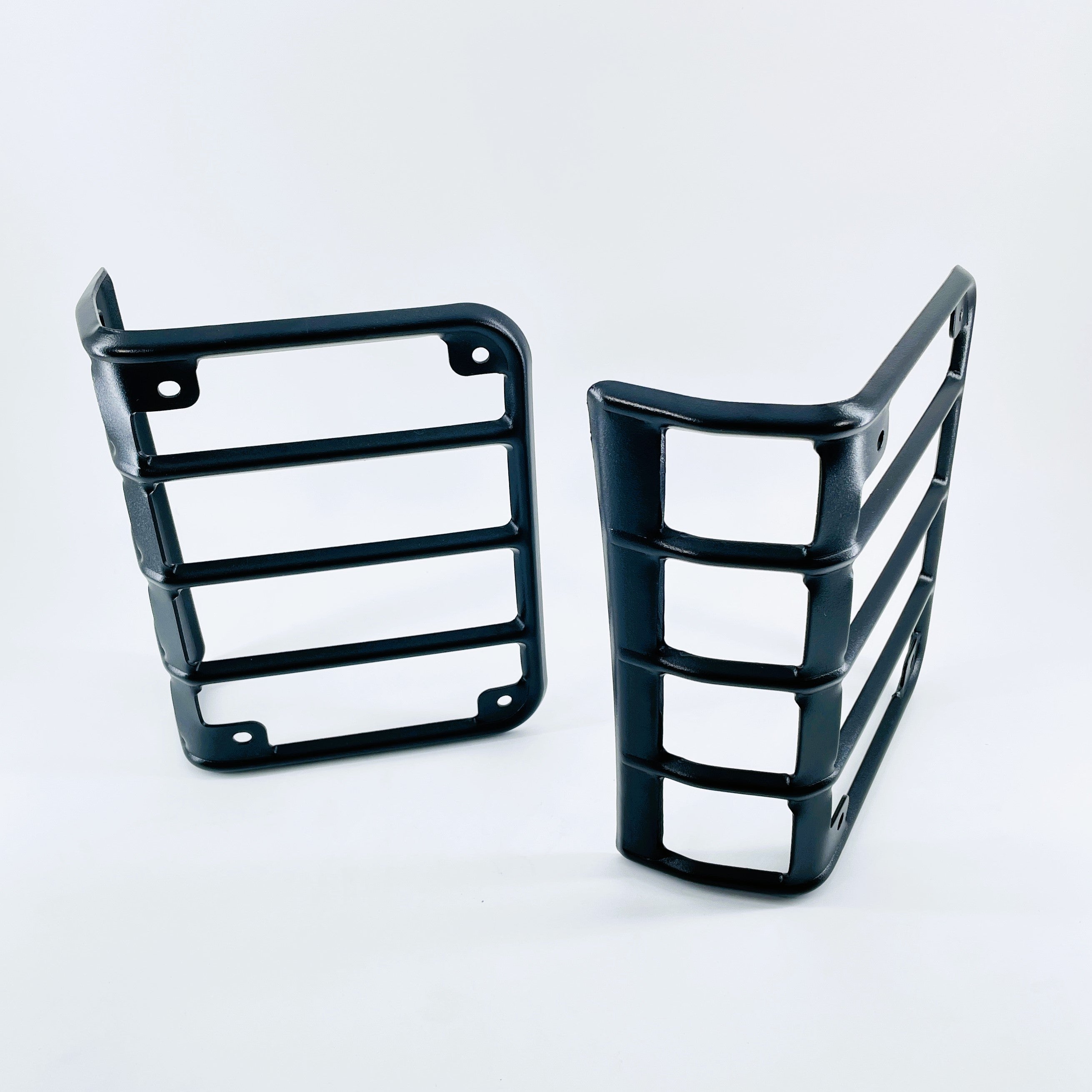 Jeep JK Tail Light Guard Cover Protector – Heavy Duty Metal Rear Tail Light Shield (Deutsche Ausgabe)